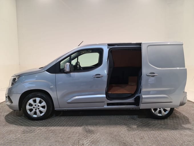 2025 Vauxhall Combo