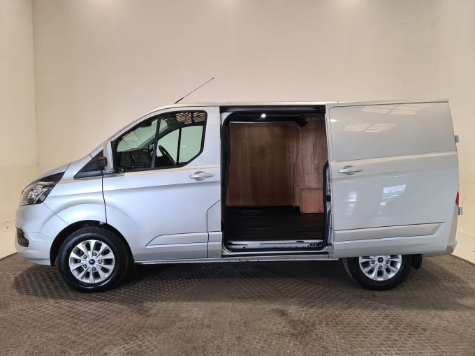 2025 Ford Transit Custom