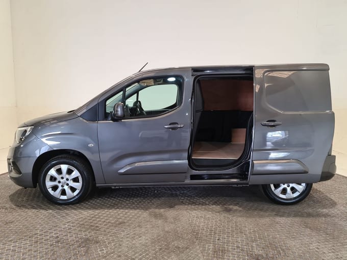 2025 Vauxhall Combo