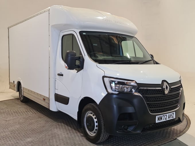 2025 Renault Master