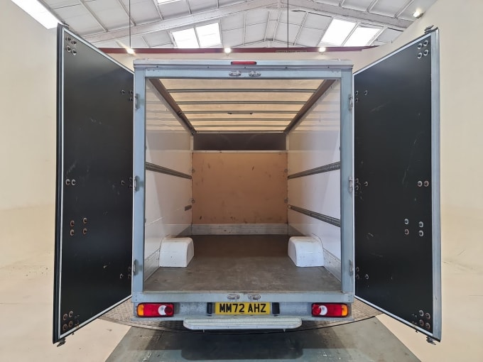 2025 Renault Master
