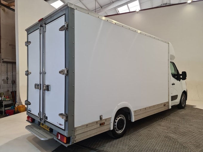 2025 Renault Master