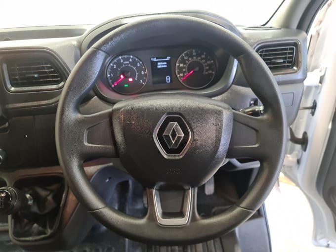 2025 Renault Master