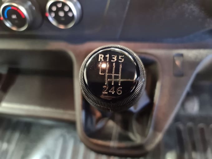 2025 Renault Master