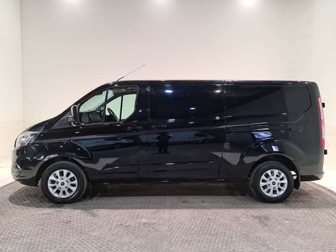 2025 Ford Transit Custom