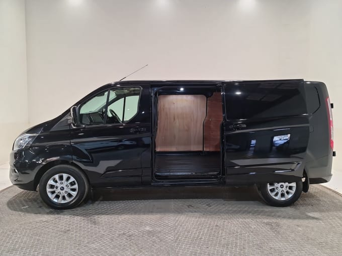 2025 Ford Transit Custom