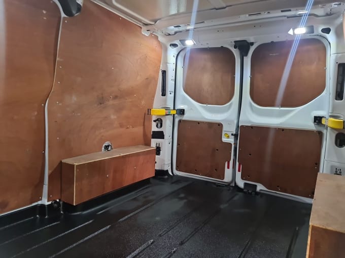 2025 Ford Transit Custom