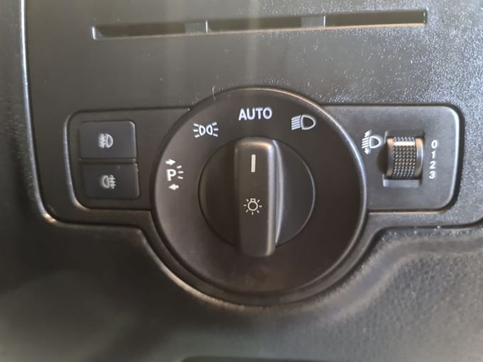 2025 Mercedes-benz Vito