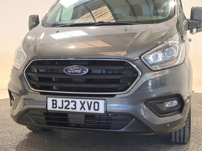 2025 Ford Transit Custom