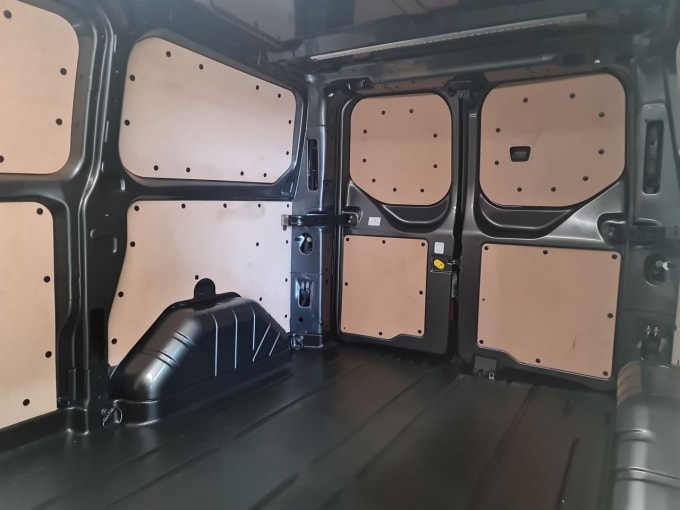 2025 Ford Transit Custom