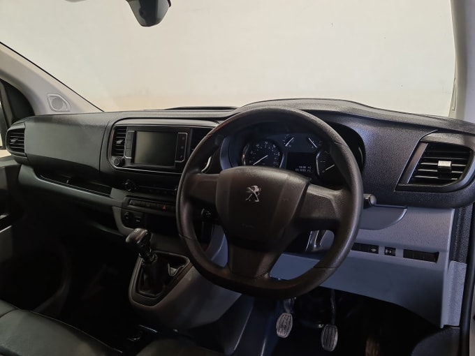2025 Peugeot Expert