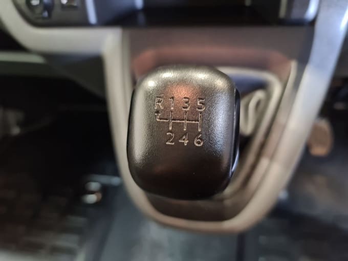 2025 Peugeot Expert