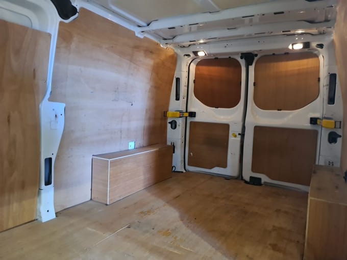 2025 Ford Transit Custom