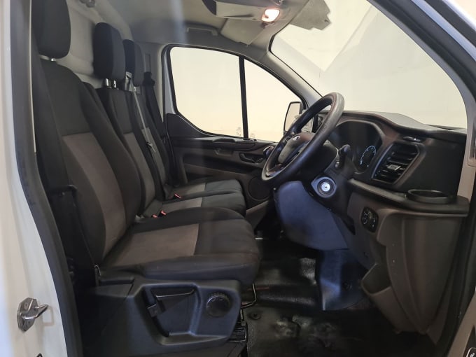 2025 Ford Transit Custom