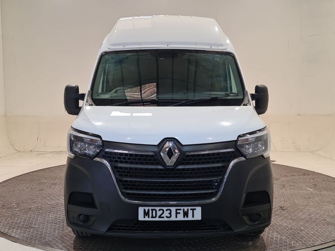 2025 Renault Master