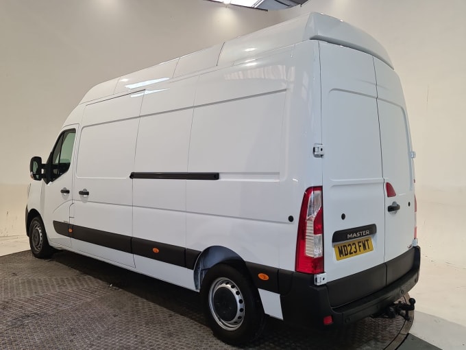 2025 Renault Master