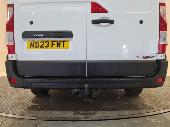 2025 Renault Master