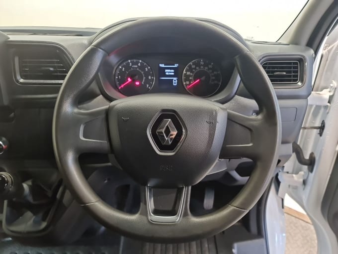 2025 Renault Master