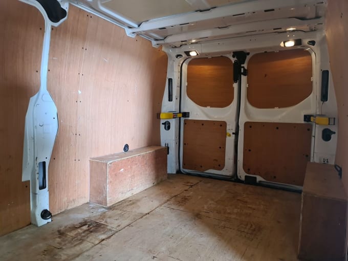 2025 Ford Transit Custom