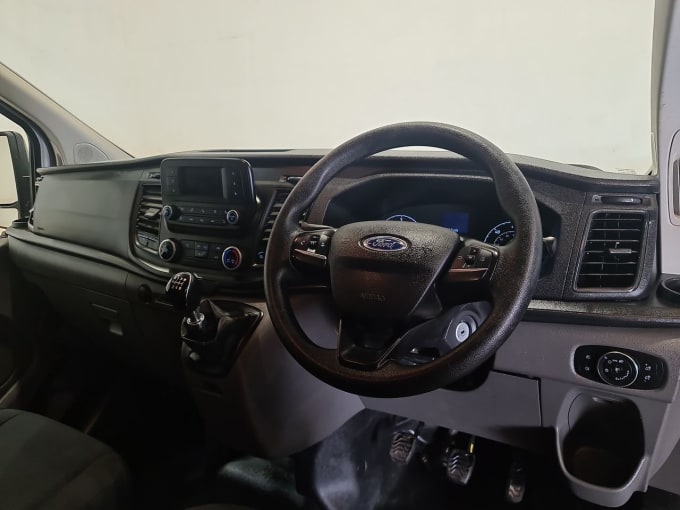 2025 Ford Transit Custom