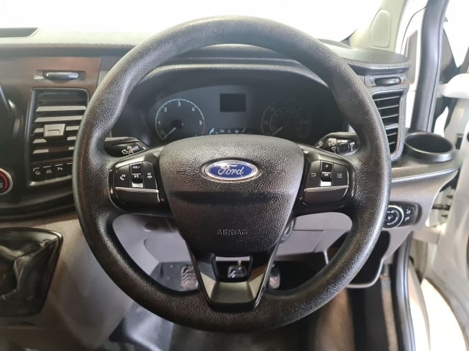 2025 Ford Transit Custom