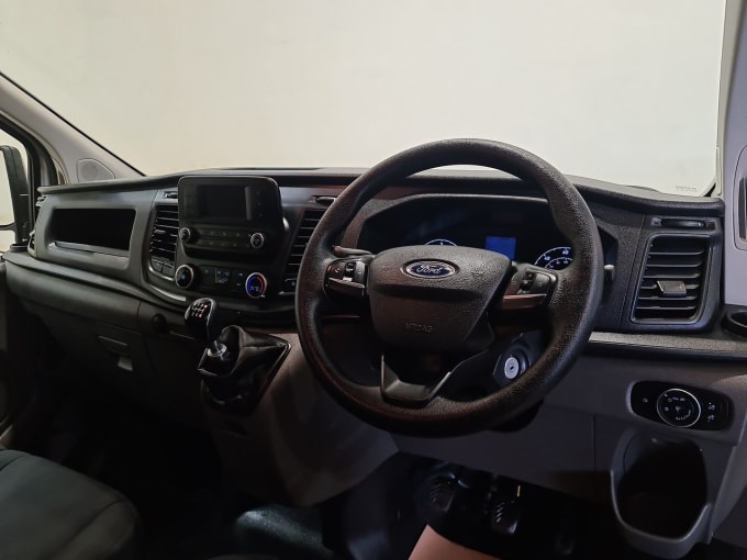 2025 Ford Transit Custom