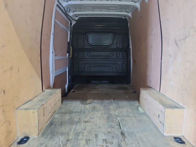 2025 Volkswagen Crafter