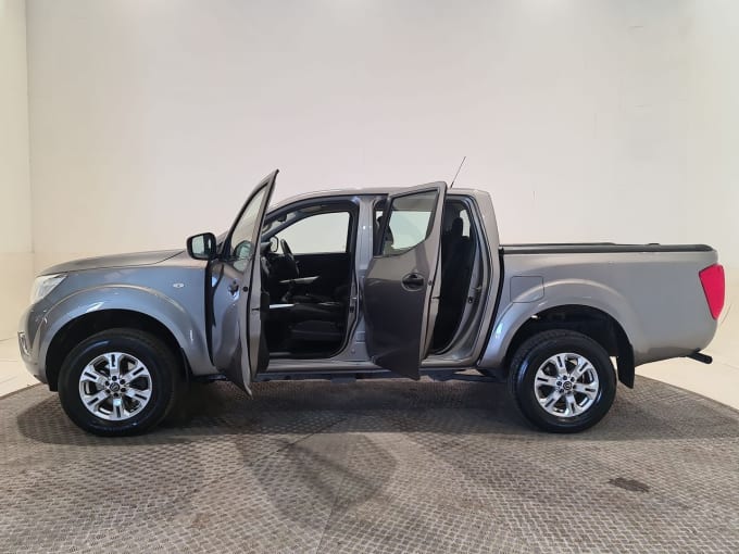 2025 Nissan Navara