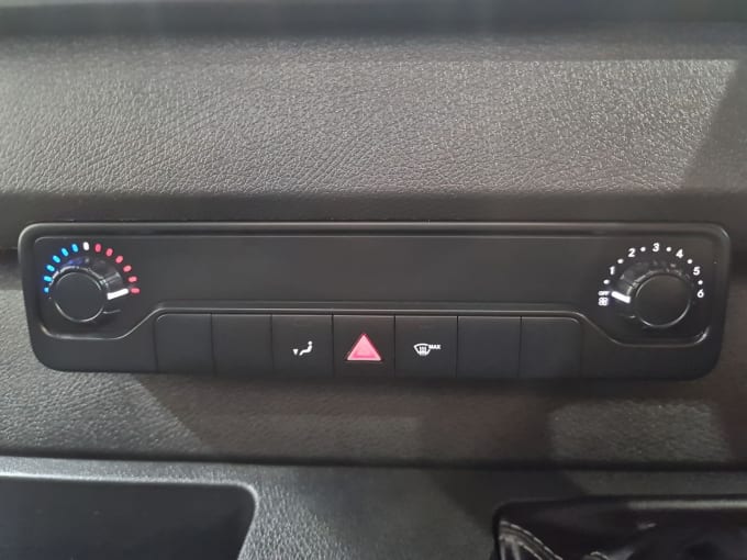 2025 Mercedes-benz Sprinter