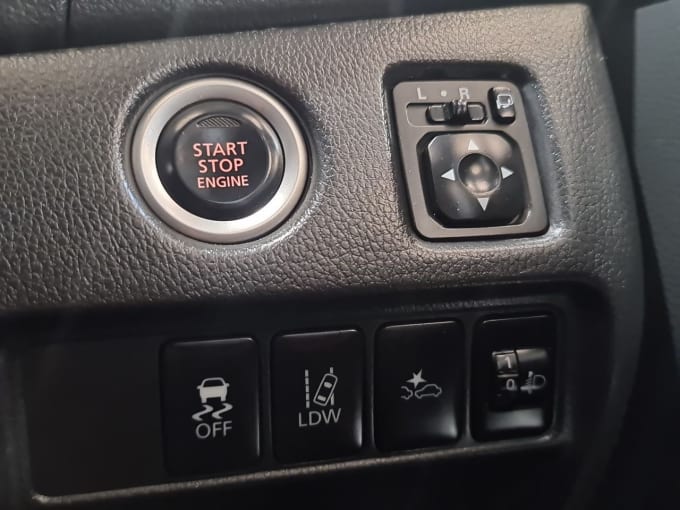 2025 Mitsubishi L200