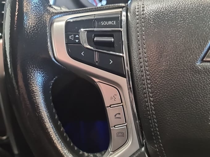 2025 Mitsubishi L200