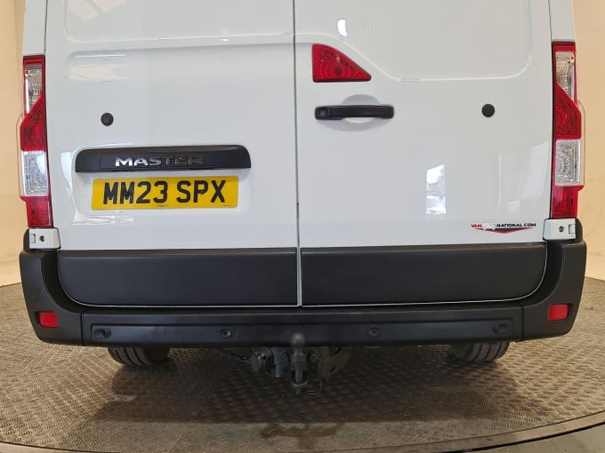 2025 Renault Master