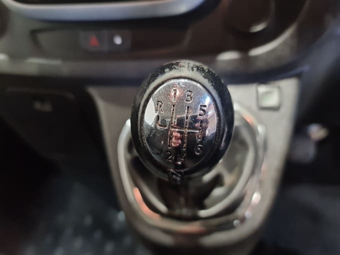 2025 Renault Trafic