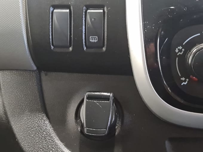 2025 Renault Trafic