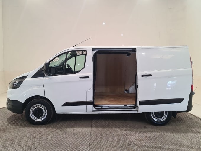 2025 Ford Transit Custom