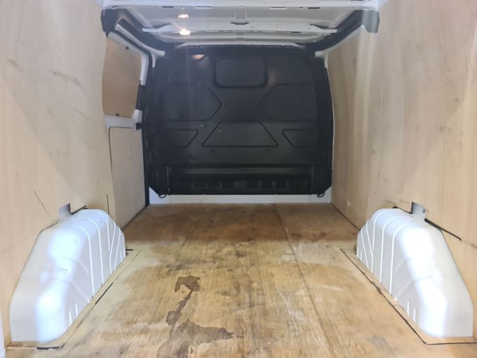 2025 Ford Transit Custom