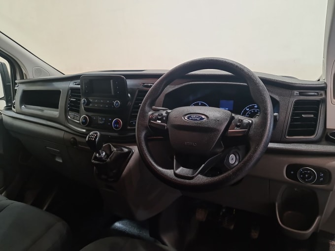2025 Ford Transit Custom