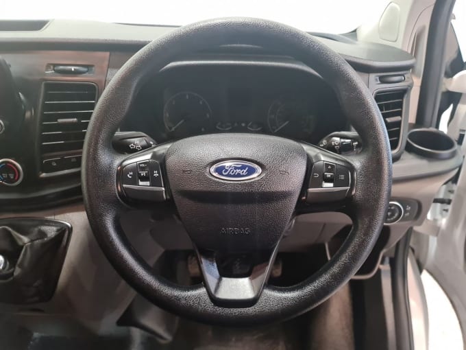 2025 Ford Transit Custom