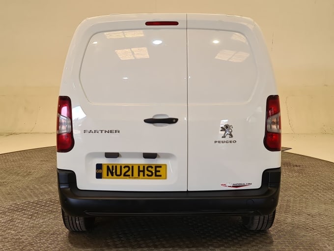 2025 Peugeot Partner