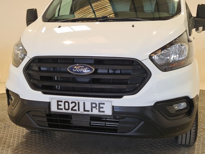 2025 Ford Transit Custom