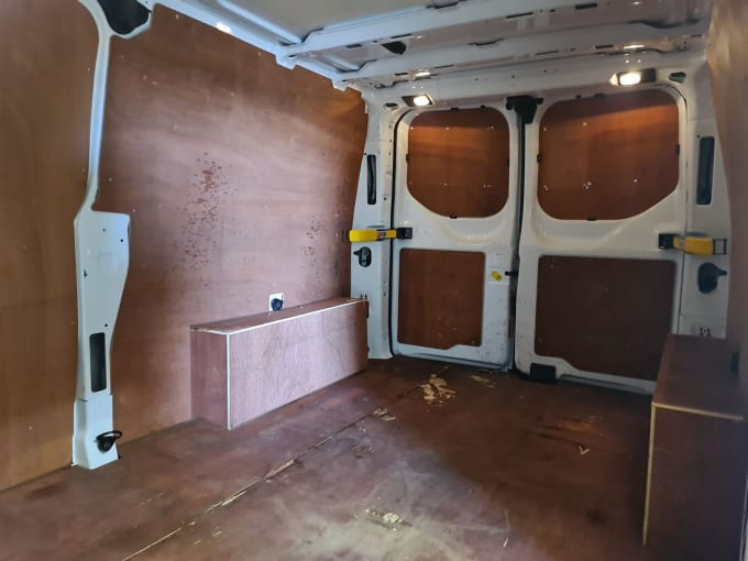 2025 Ford Transit Custom