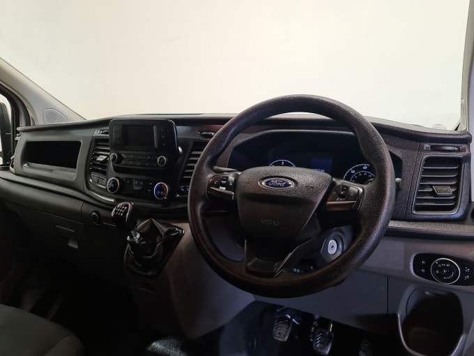 2025 Ford Transit Custom