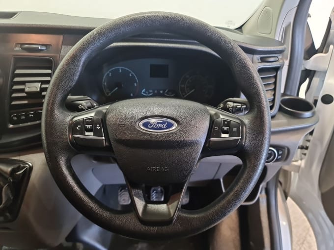 2025 Ford Transit Custom