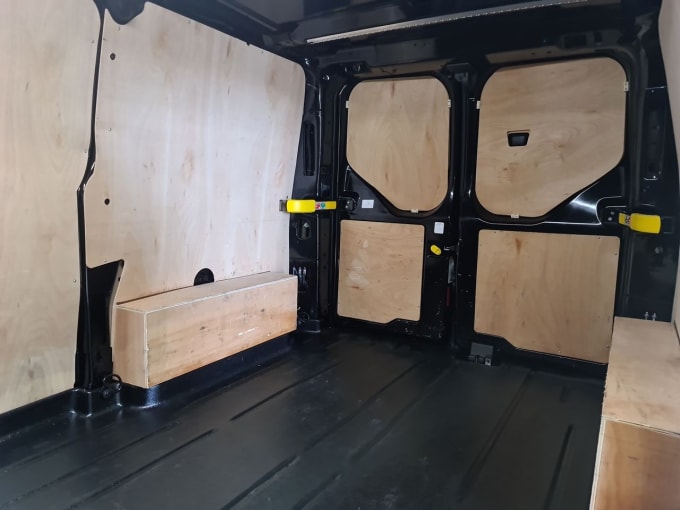 2025 Ford Transit Custom