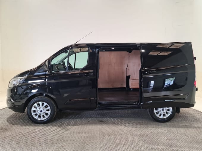 2025 Ford Transit Custom