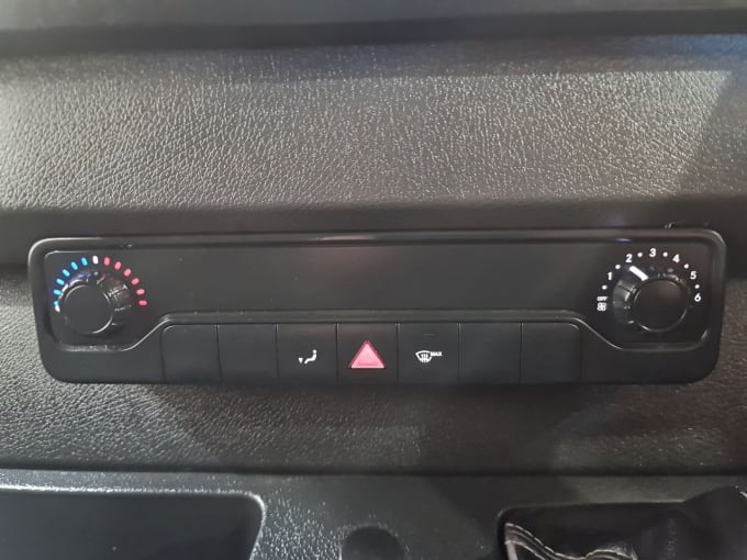 2025 Mercedes-benz Sprinter