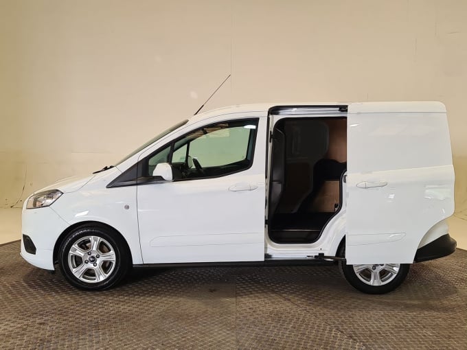 2025 Ford Transit Courier