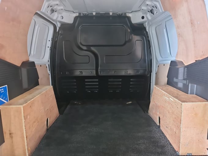2025 Ford Transit Courier