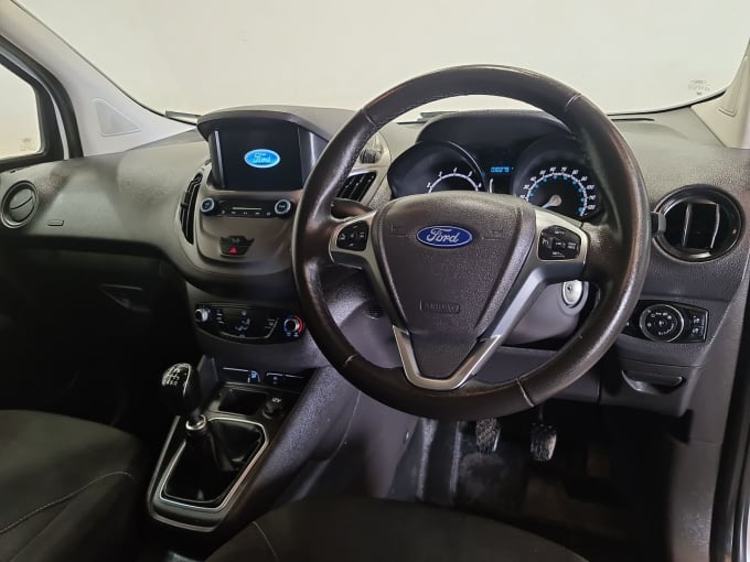 2025 Ford Transit Courier