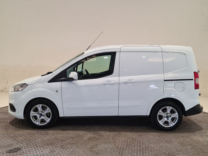 2025 Ford Transit Courier